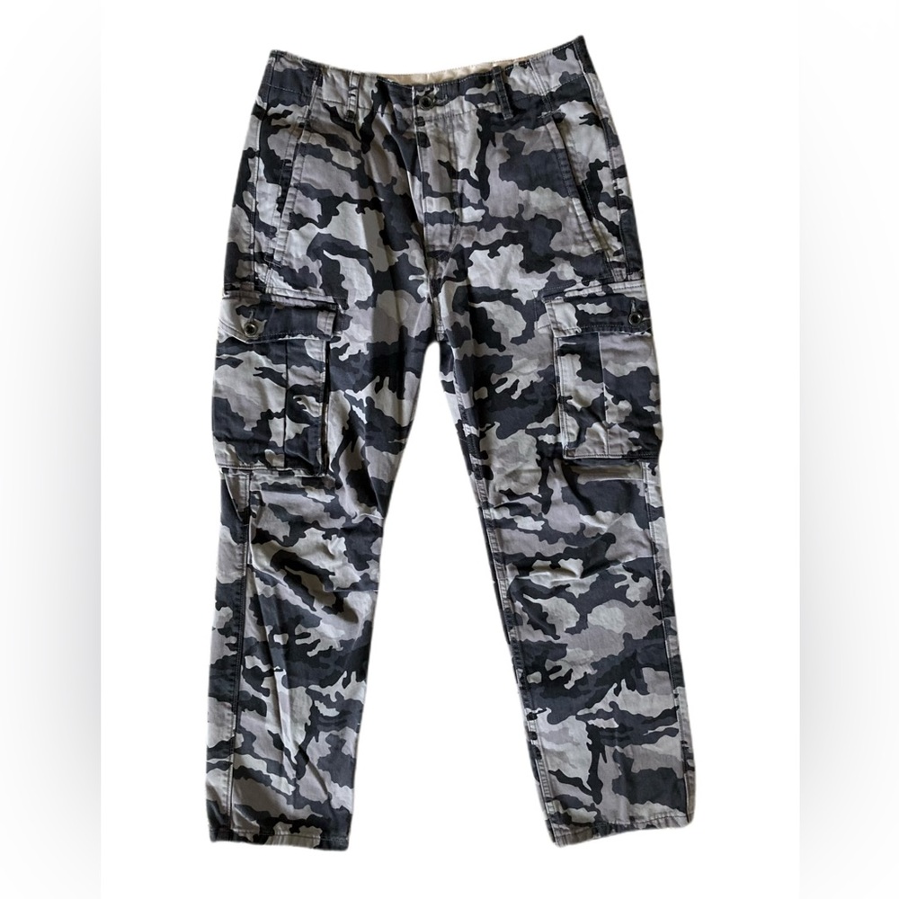 Levi's Women's Gray & Black Camo Cargo Boyfriend Jeans